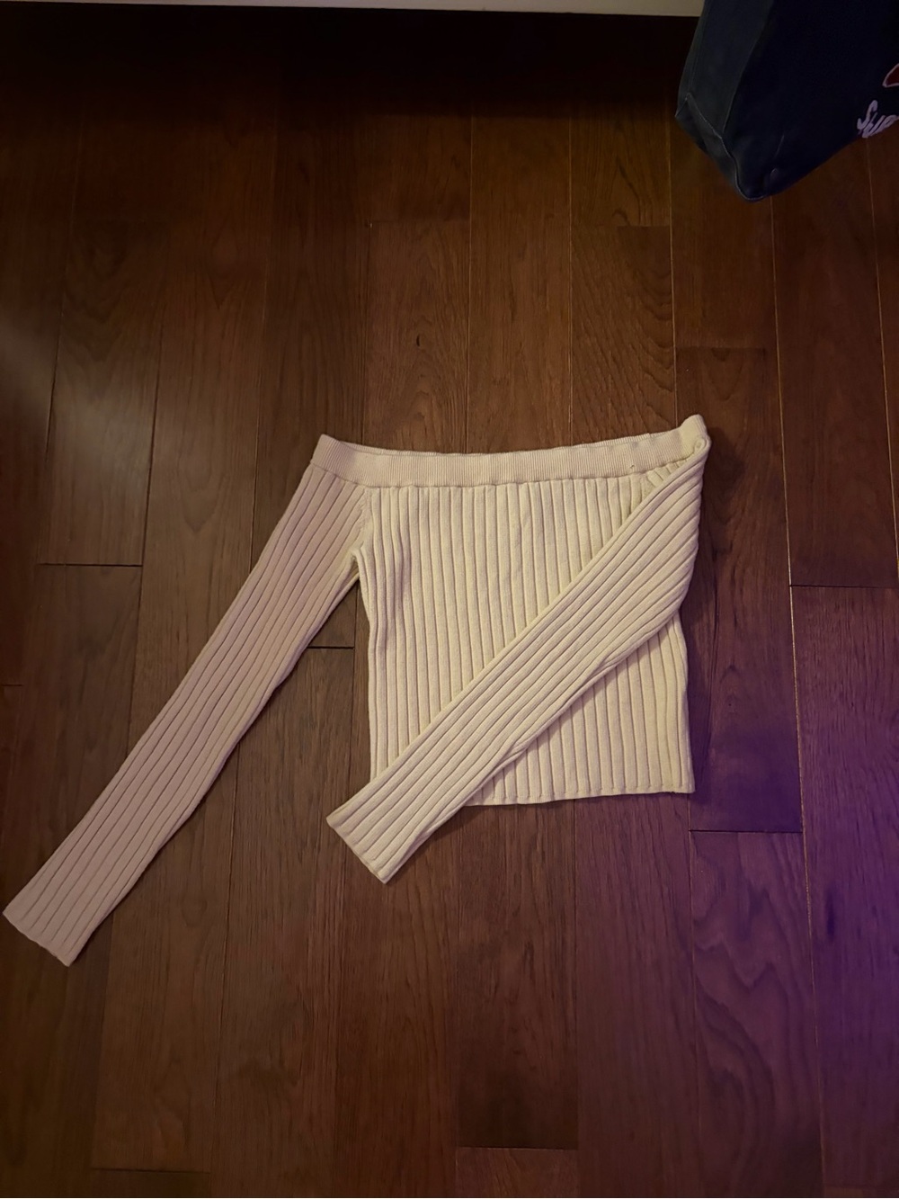 aerie Ribbed Off-Shoulder Crop Top - Pale Pink